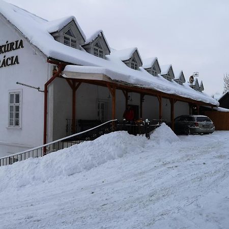Penzion Kuria Dolny Kubin Exterior foto